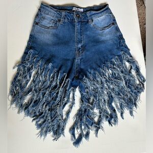 𝐉𝐂&𝐉𝐐 • Frindged Shorts